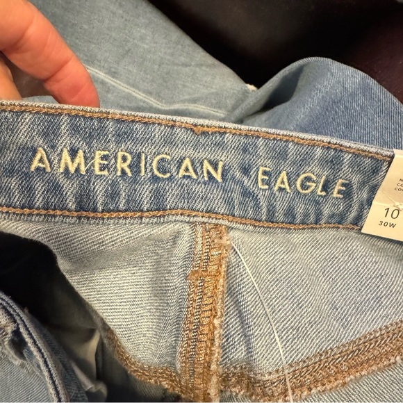 American Eagle Mom Jeans NWT - Picture 3 of 7